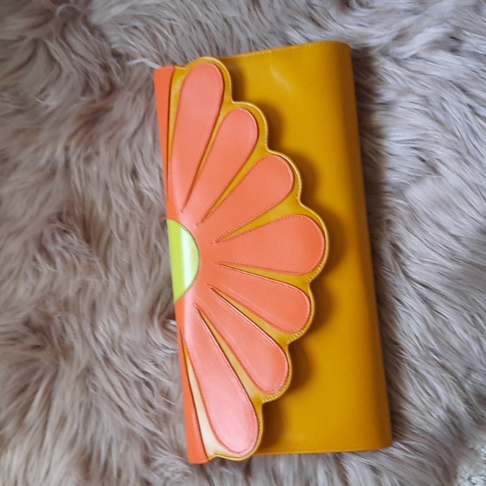 Vintage flower clutch